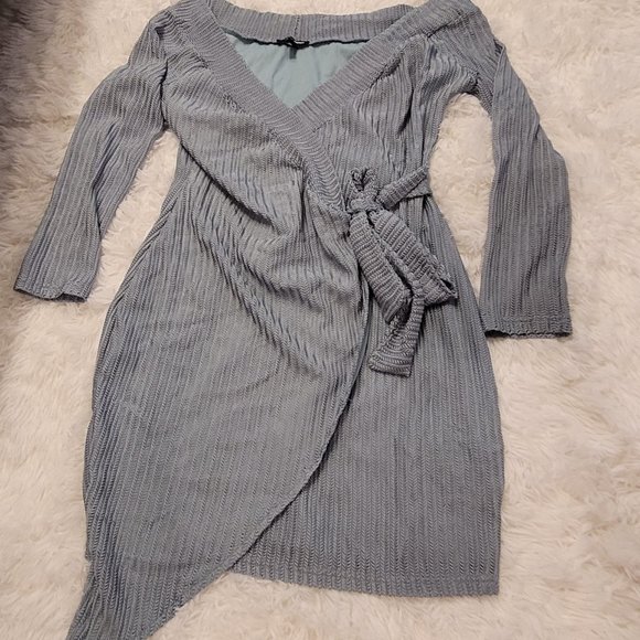 Fashion Nova Mini dress (Wrapping Thing up) - Picture 5 of 5